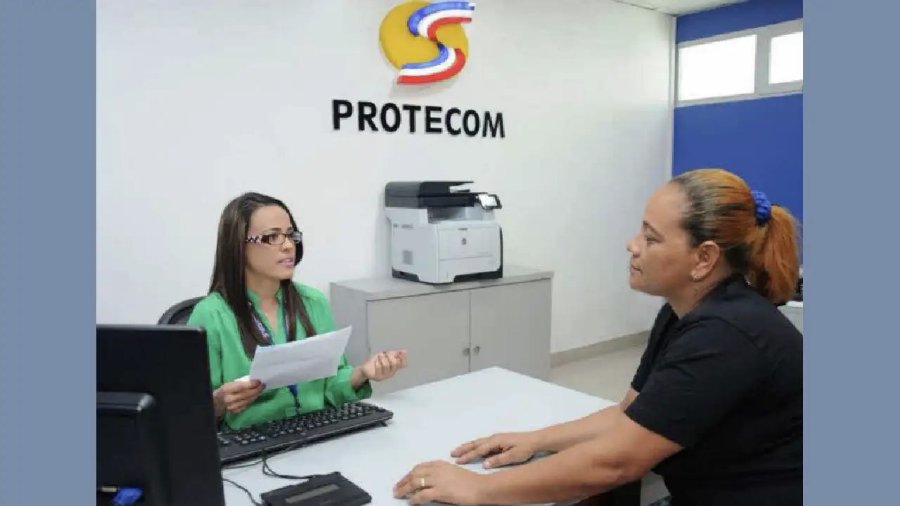 Tres provincias del noroeste sin oficinas de Protecom para reclamar por elevada facturación de electricidad 1 En el noroeste se sienten a merced de lo que decidan las distribuidoras, sin oficinas de Protecom. ARCHIVO/LD