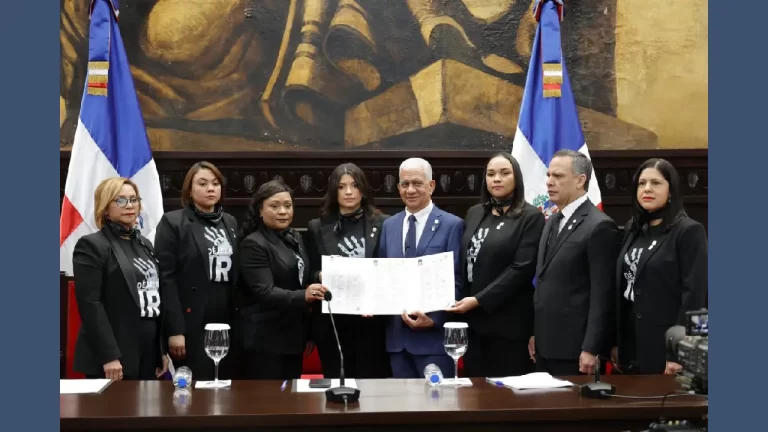 Una reforma busca frenar los feminicidios en R.Dominicana