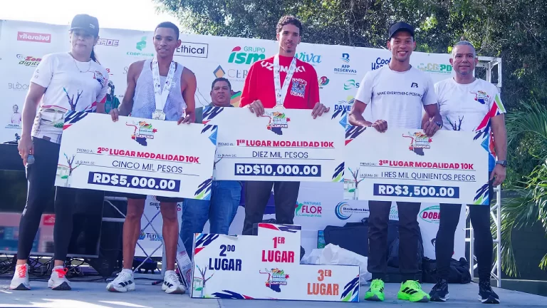 Andrews Montilla (centro), José Ramón Grateró (izq) y Amauri Rodríguez. | Foto: Hipólito Peralta.