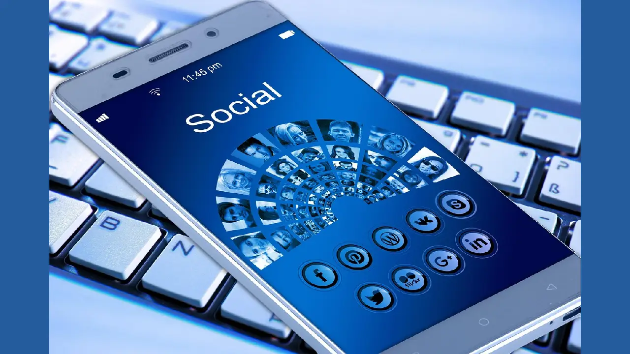 ¿Por qué se usa un móvil de alto valor: por trabajo o por impresión social? 2 Movil