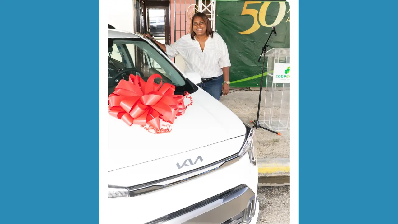 COOPSANO entrega carro