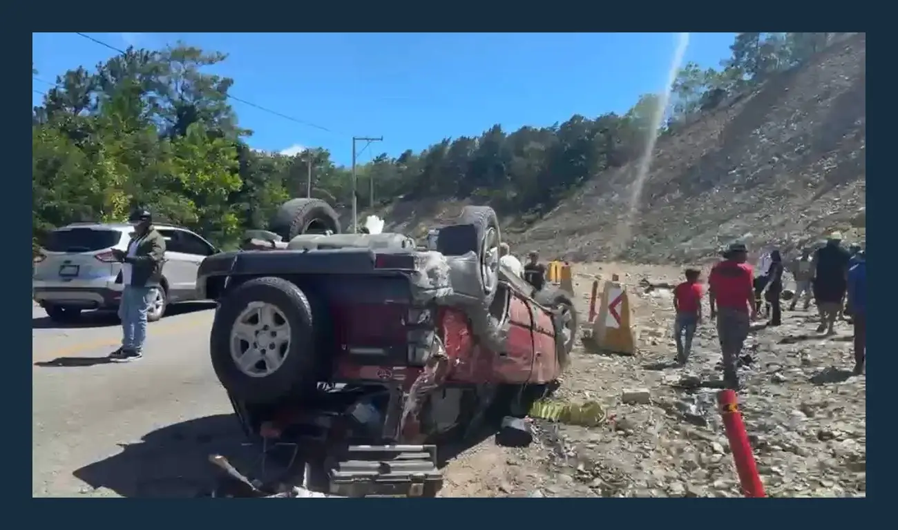 Dos fallecidos en accidente de tránsito en la carretera Jarabacoa-La Vega 1 Accidente Jarabacoa