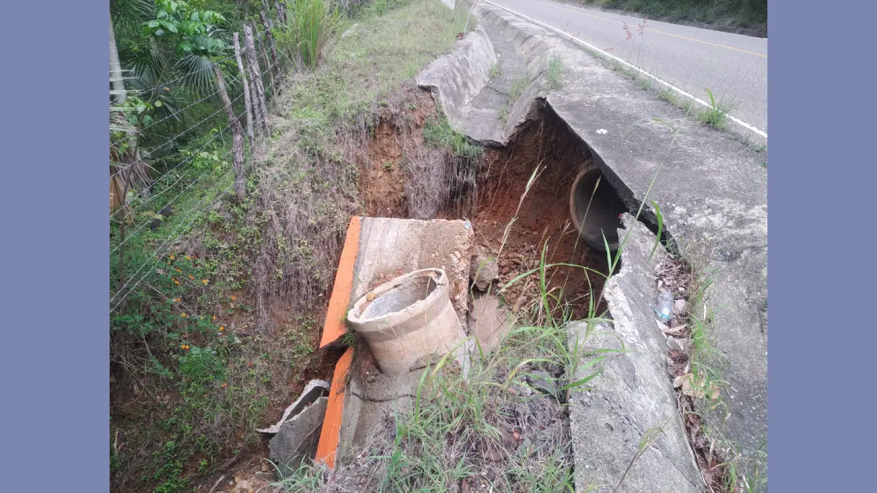 Comunitarios de Alto de Cana exigen intervención urgente por alcantarillas deterioradas 1 Alto de Cana