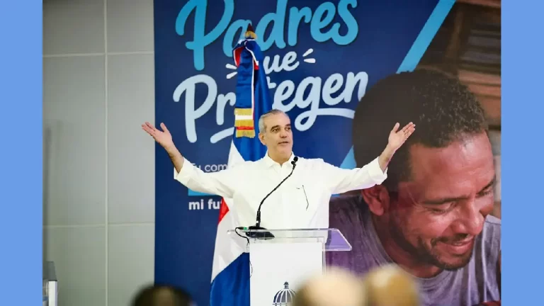 Abinader llama a los padres dominicanos a proteger sus familias 1 padres dominicanos