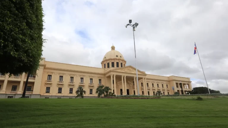 Abinader reordena Gobierno y Fuerzas Armadas con siete decretos y decenas de cambios 1 cambios de Abinader