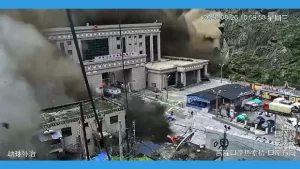 Riada entre Nepal y China deja más de 360 muertos y cerca de 1,400 desaparecidos 5 riada Nepal China