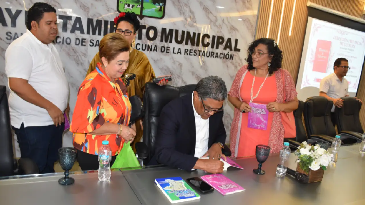 Papo Fernández pone en circulación «Biversos & Triversos» en Sabaneta 7 Papo Fernández