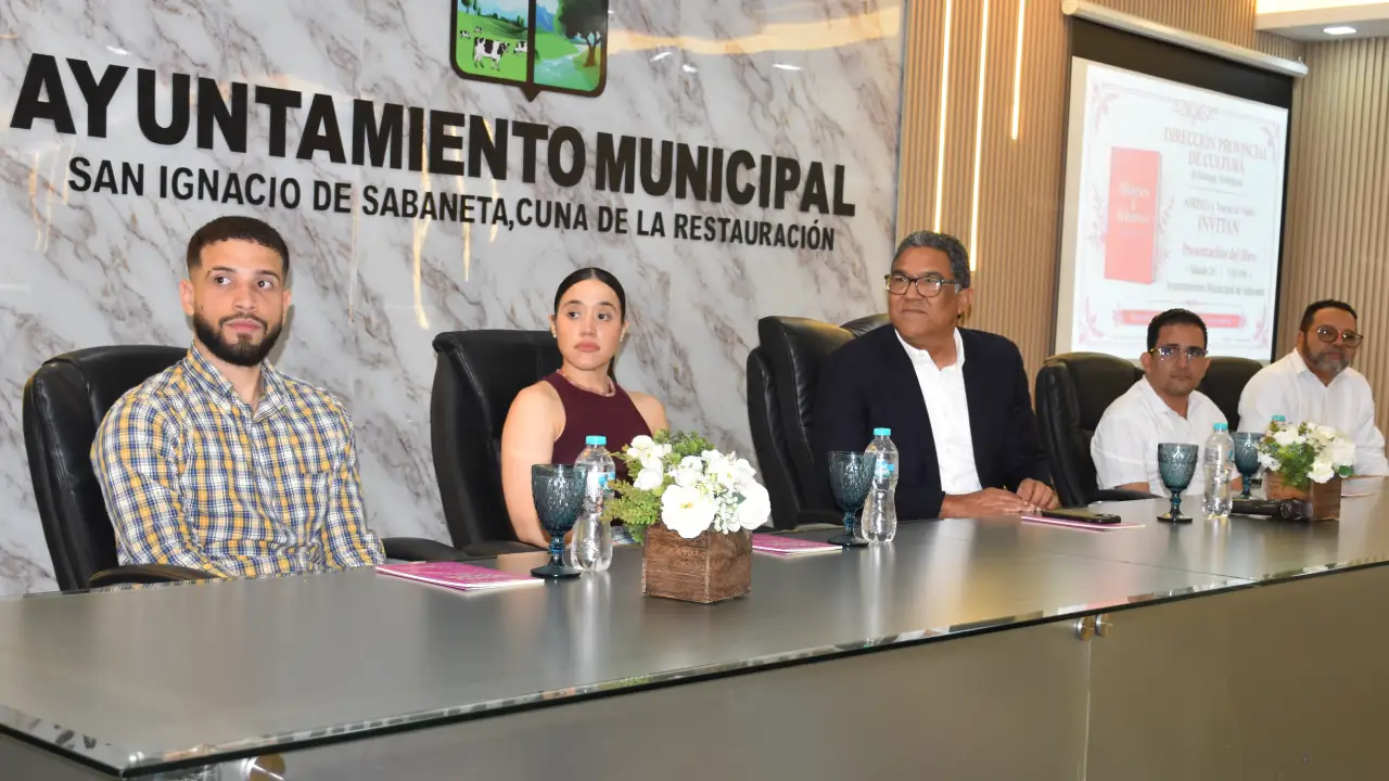 Papo Fernández pone en circulación «Biversos & Triversos» en Sabaneta 2 Papo Fernández