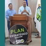 Santiago Rodríguez y el arte de sentarse a diseñar el porvenir con el presente entre las manos