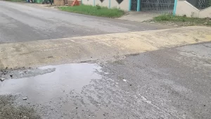 Policía acostado