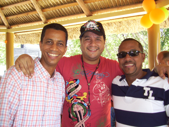 CUMPLEAÑOS DE RAYMUNDO Y DRA. GOMEZ