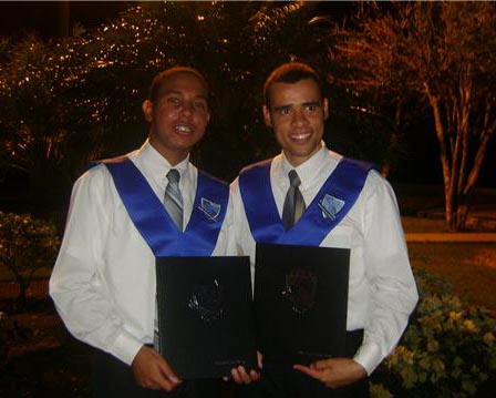Jóvenes sabaneteros se gradúan en el ITLA