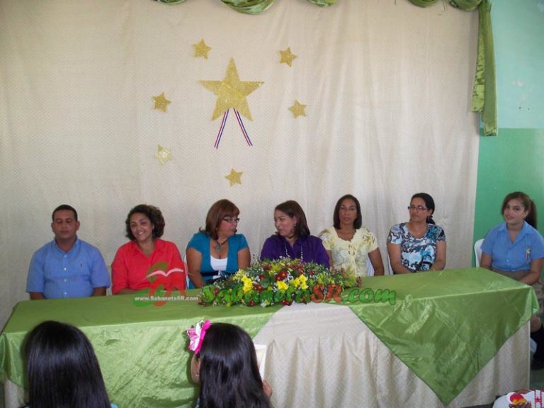 Escuela Ana Joaquína Hidalgo celebra día del mérito estudiantil