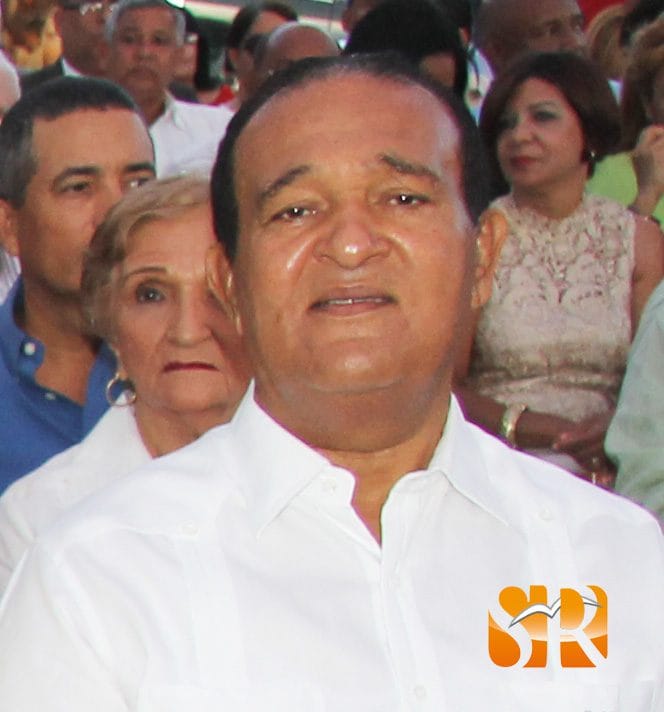 Antonio Marte comparte con comunicadores (+video)