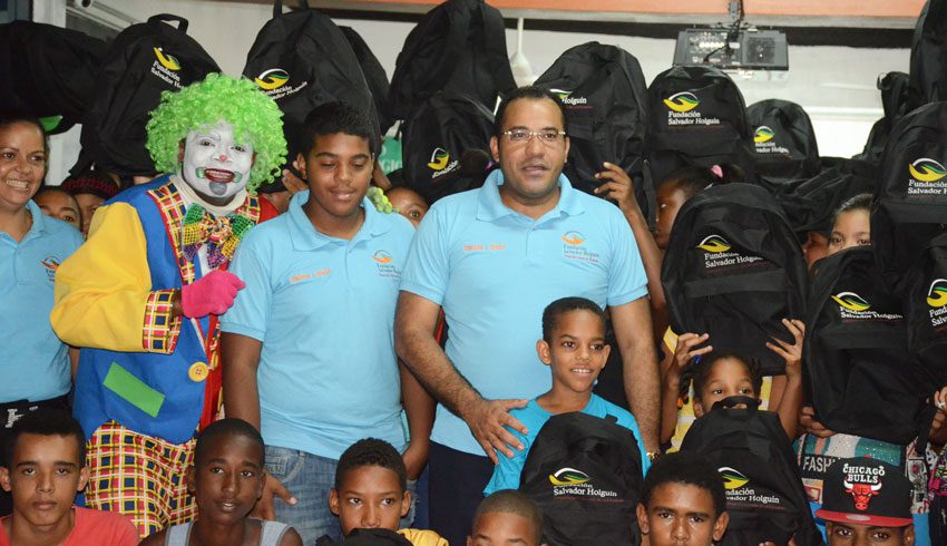 Salvador Holguin utiles 2016 1