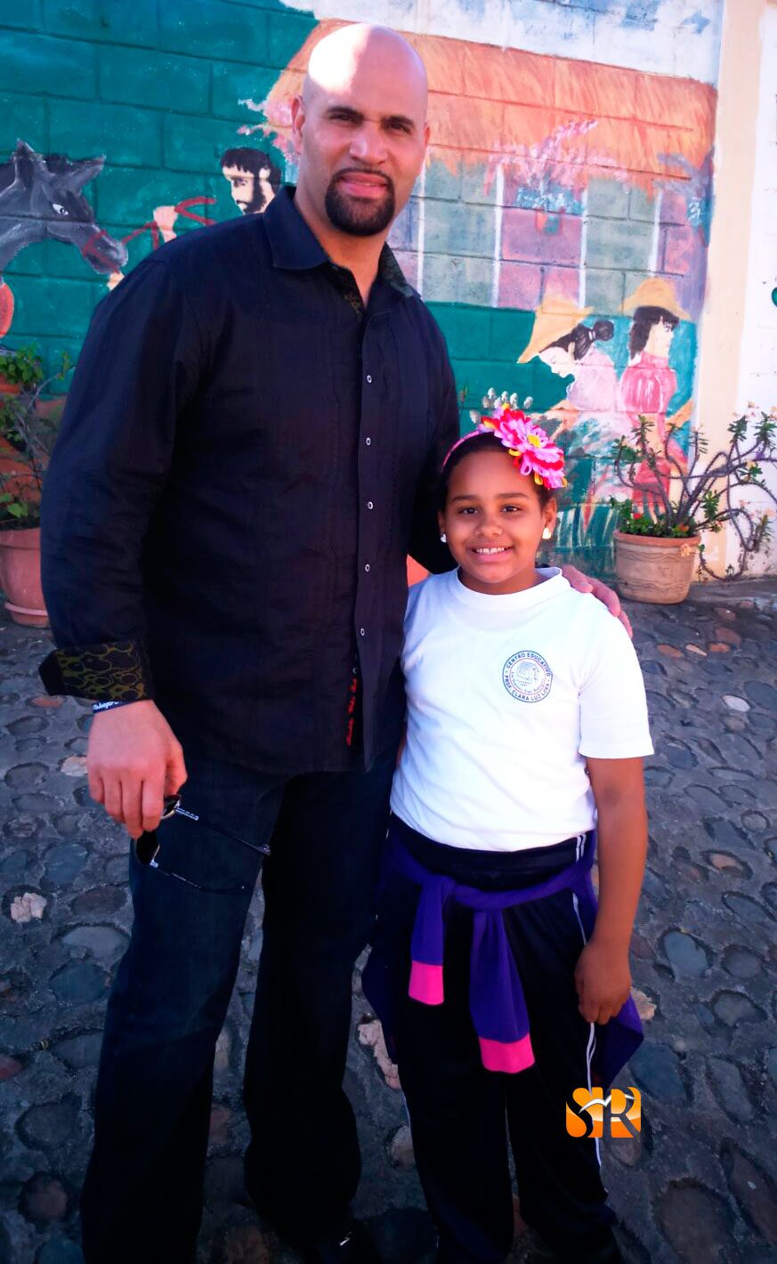 Albert Pujols y Danna Marie Núñez de la escuela Clara Luz Lora de Los Tomines.