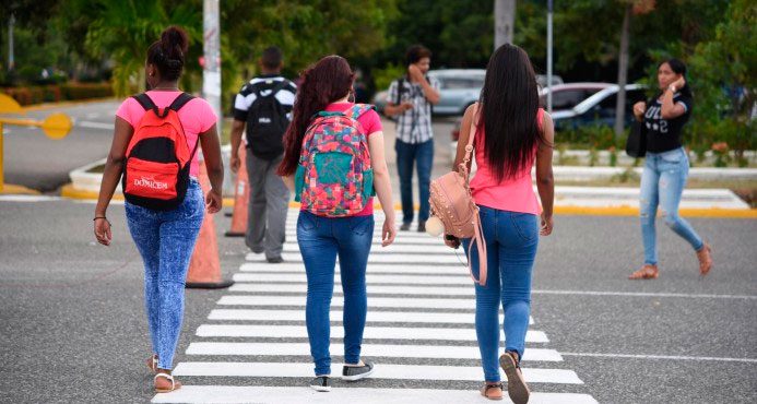 Los docentes de la UASD firman el libro de asistencia, pero no dan clases 1 Estudiantes UASD FE