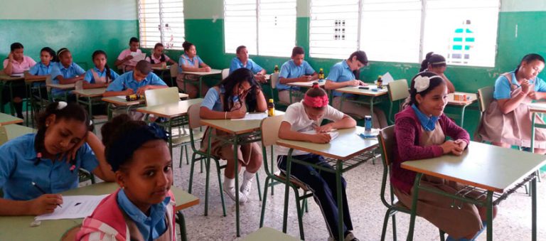 Realizan Olimpiada de Matemática