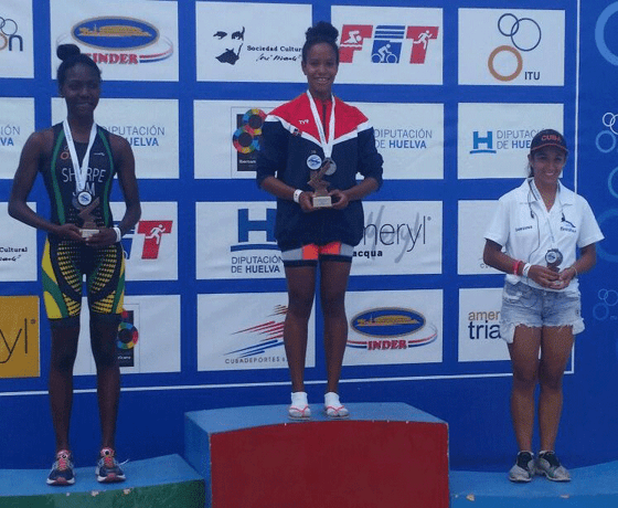 Dominicana Camila Romero conquista en Cuba oro en triatlón