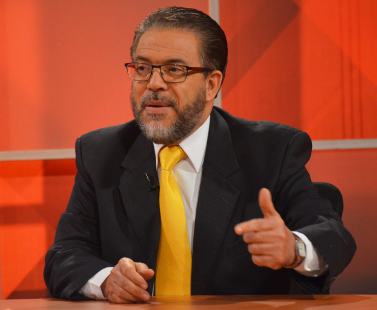 Guillermo Moreno dice Danilo Medina y el PLD están “enlodados hasta el cuello” con Odebrecht