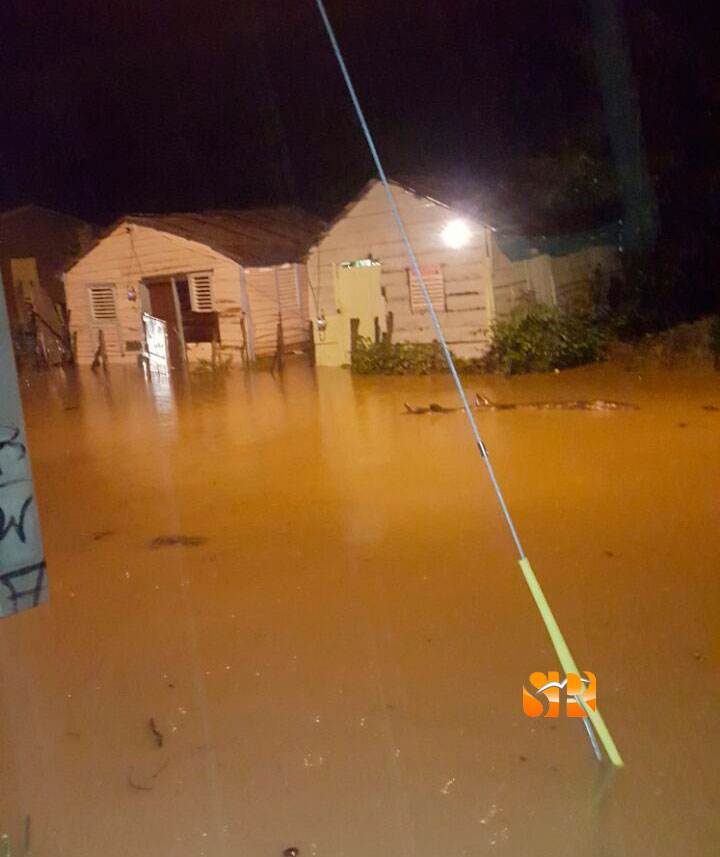 21 casas inundadas en Cambelén (+video)