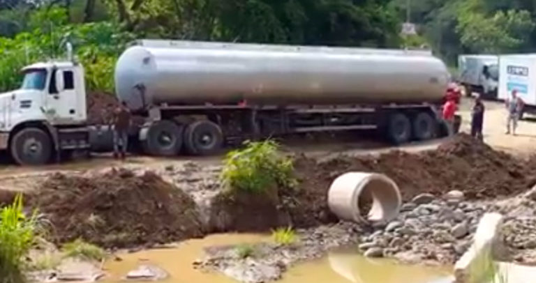 Orfandad arropa San José (+video)