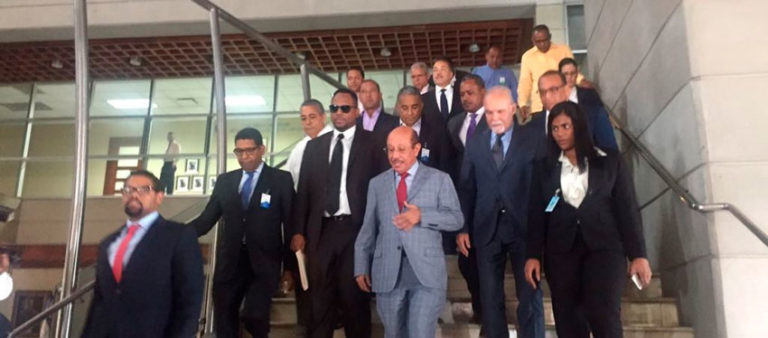 Temístocles Montás sale de interrogatorio sobre Odebrecht después de seis horas