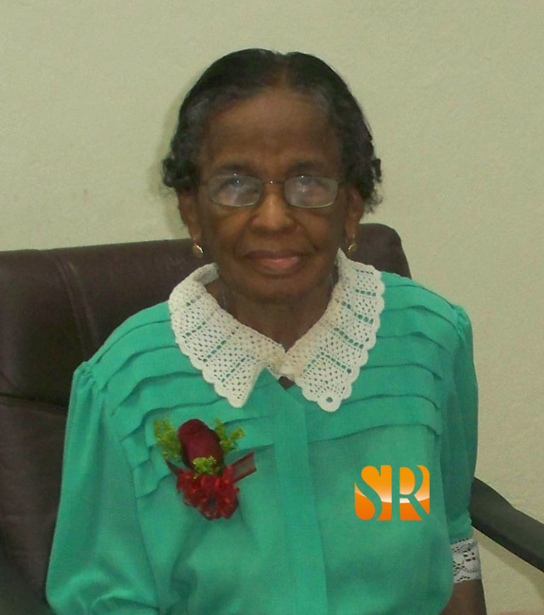 Muere la “señorita Nena Sosa”