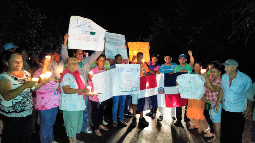 Ingenitos piden luz