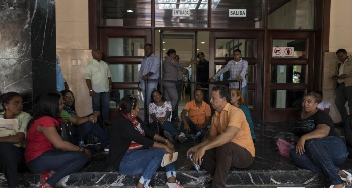 profesores protestando