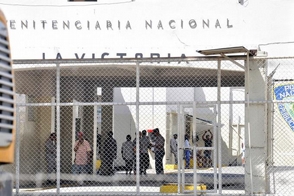 Dictan 30 años de prisión a hombre que mató a otro para robarle los tenis