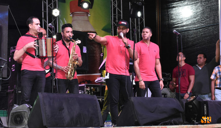 Banda Real y el Nene La Amenazzy cierran Las Mercedes 2017 (+vídeos)