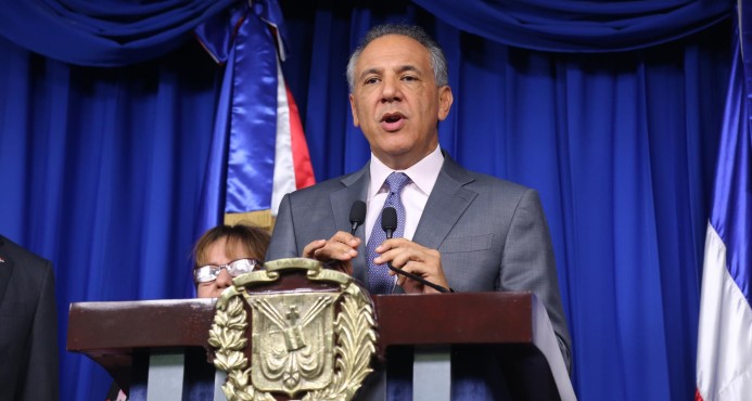 Este viernes se reanudan las labores en sectores público y privado