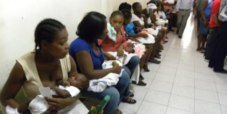 Proponen acuerdo permita haitianas den a luz en República Dominicana