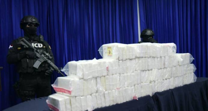 Identifican militares detenidos por los 140 paquetes de drogas incautados en aeropuerto