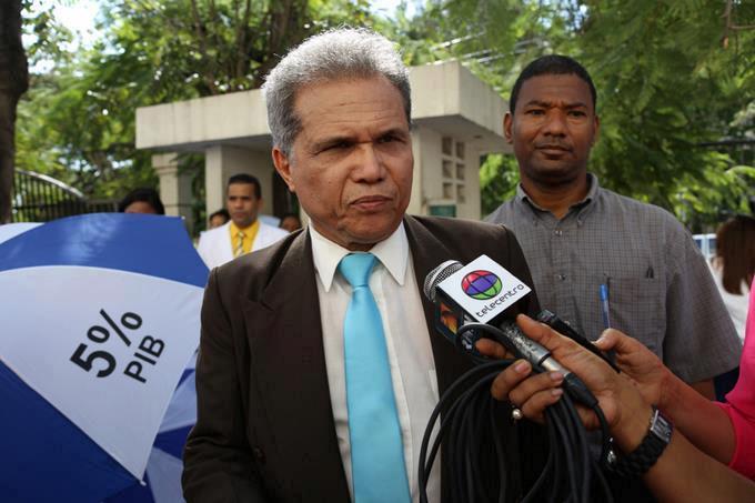 Colegio Médico reitera para mañana el inicio de un paro de labores de tres días en hospitales