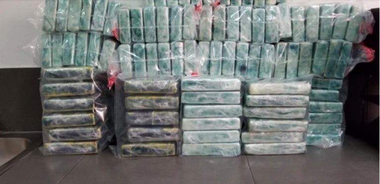 Arrestan dos acusados de “preparar” minusválidos para transportar drogas