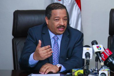 Roberto Rosario pide a Procuraduría General investigar su gestión en JCE