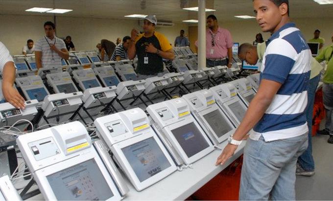 FALPO pide sometan a ex jueces JCE; reformistas exigen una investigación