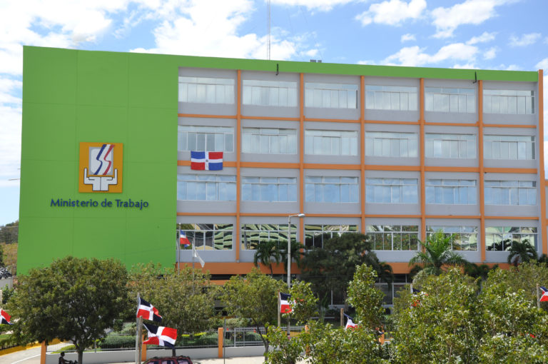 Ministerio de Trabajo informa feriados correspondientes al año 2018