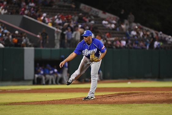 Licey derrota a los Gigantes en el inicio semifinal beisbol RD 1 Hiram Burgos
