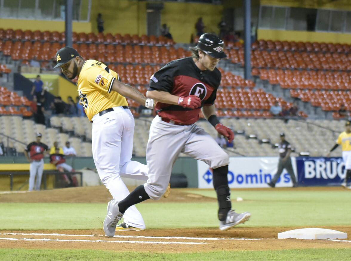 Águilas derrotan a Leones por segundo día seguido en beisbol 1 sdan