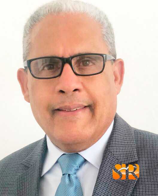 Dr. Bienvenido Segura.