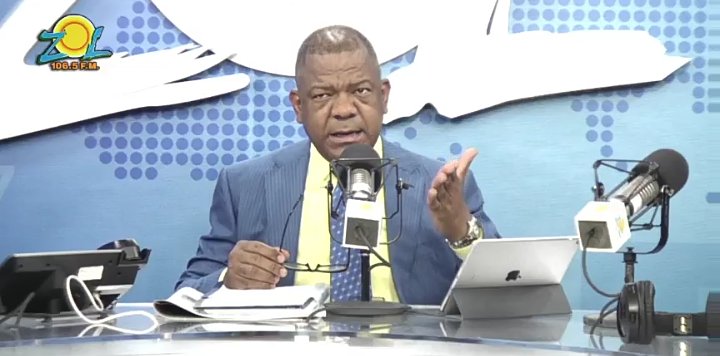 Video: Julio Martínez Pozo le hace una advertencia al presidente Danilo Medina