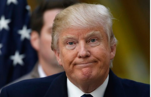 Juez EEUU da luz verde a demandas contra Donald Trump por corrupción