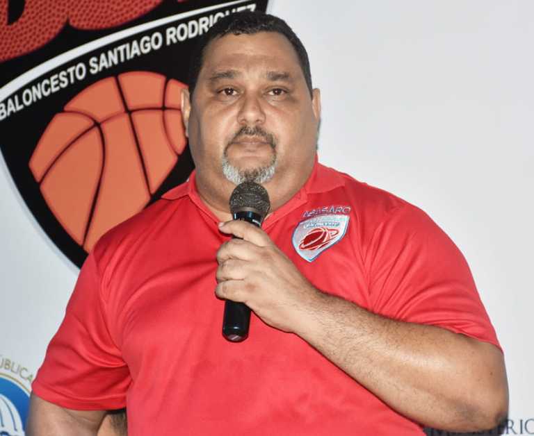 FEDOMBAL dedica campamento a César Saint-Hilaire