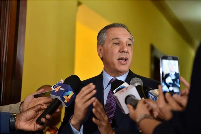 Peralta advierte hay personas estafando a nombre de la Presidencia