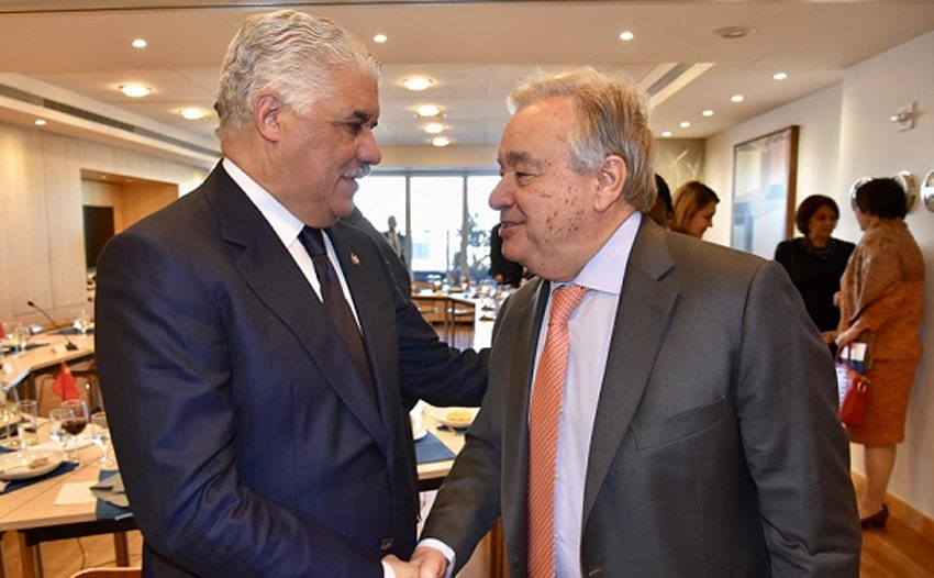 El canciller dominicano min