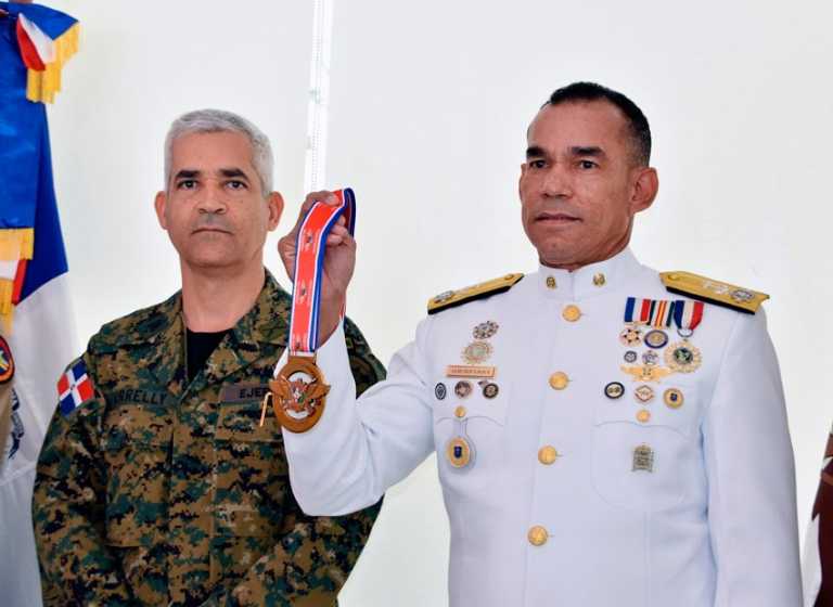 “Renuncia” el Presidente de la DNCD; Medina designa a Félix Alburquerque