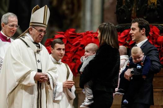 El papa llama a imitar la generosidad y humildad de los Reyes Magos